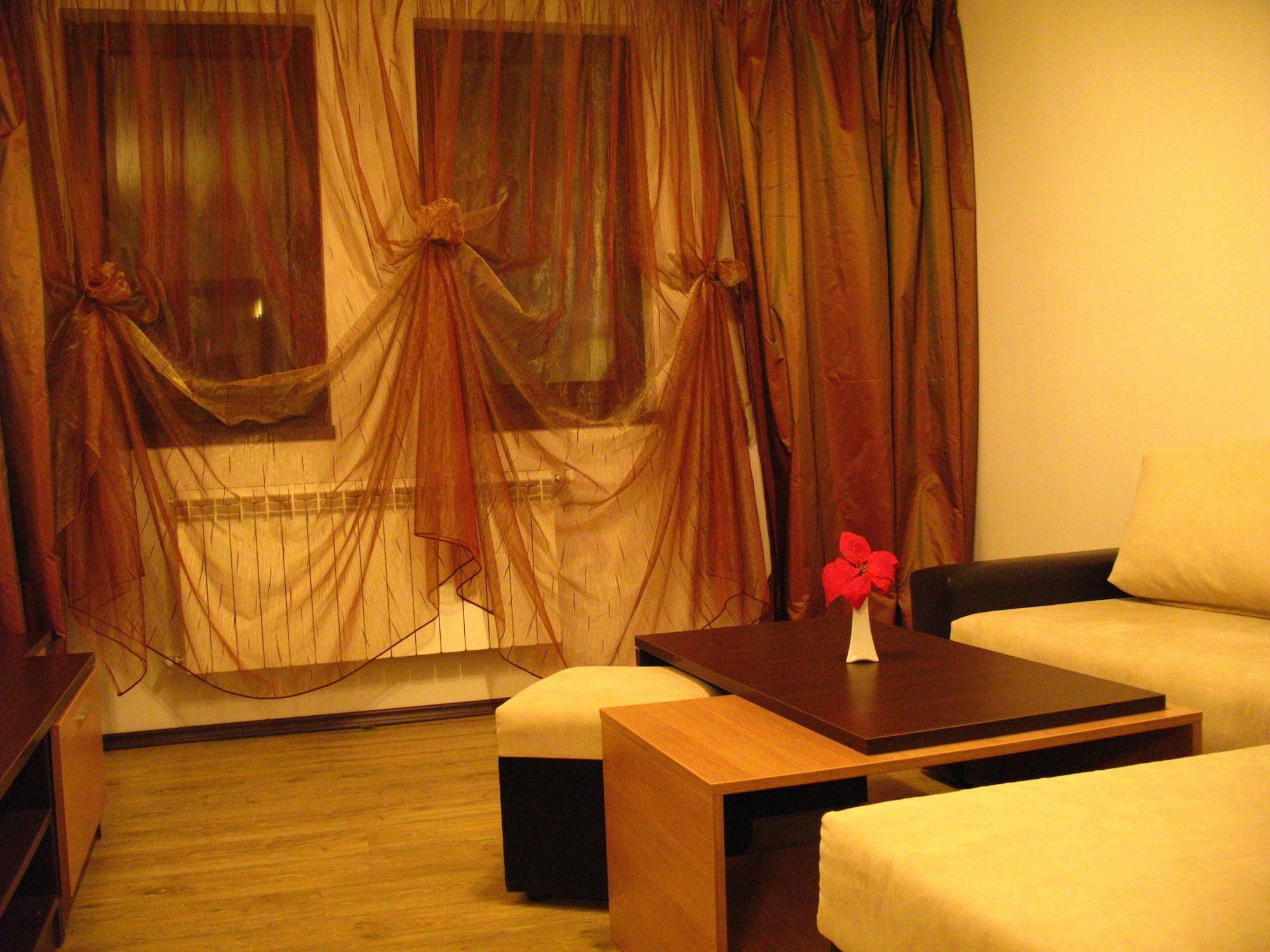 Alexander Hotel Banya  Ngoại thất bức ảnh