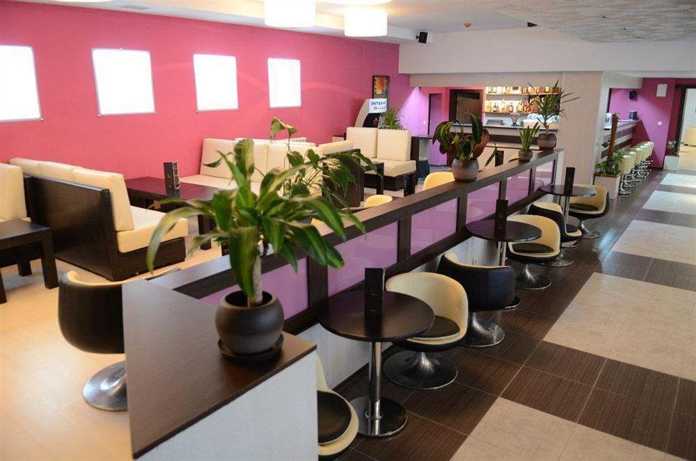 Alexander Hotel Banya  Ngoại thất bức ảnh