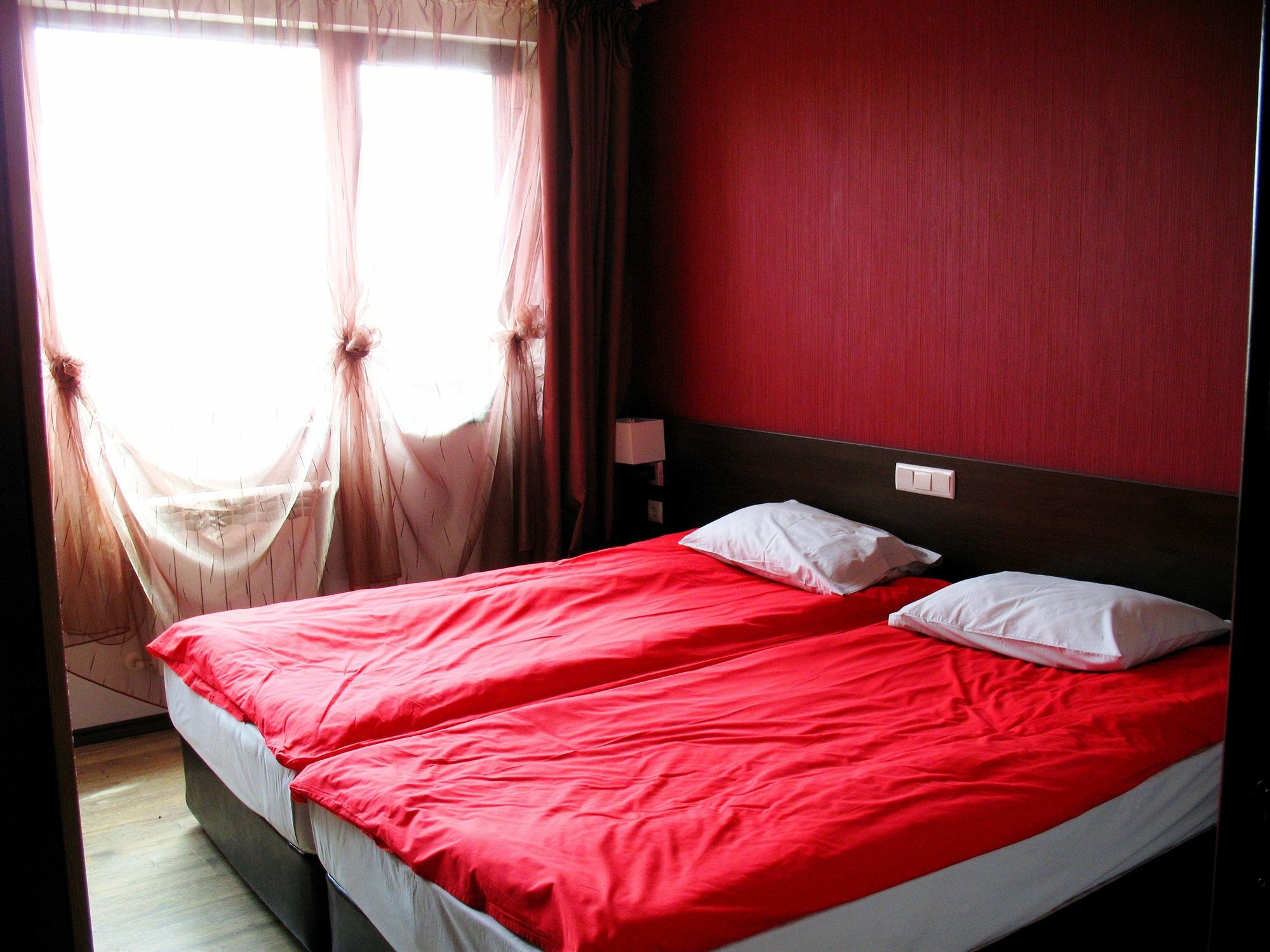 Alexander Hotel Banya  Ngoại thất bức ảnh
