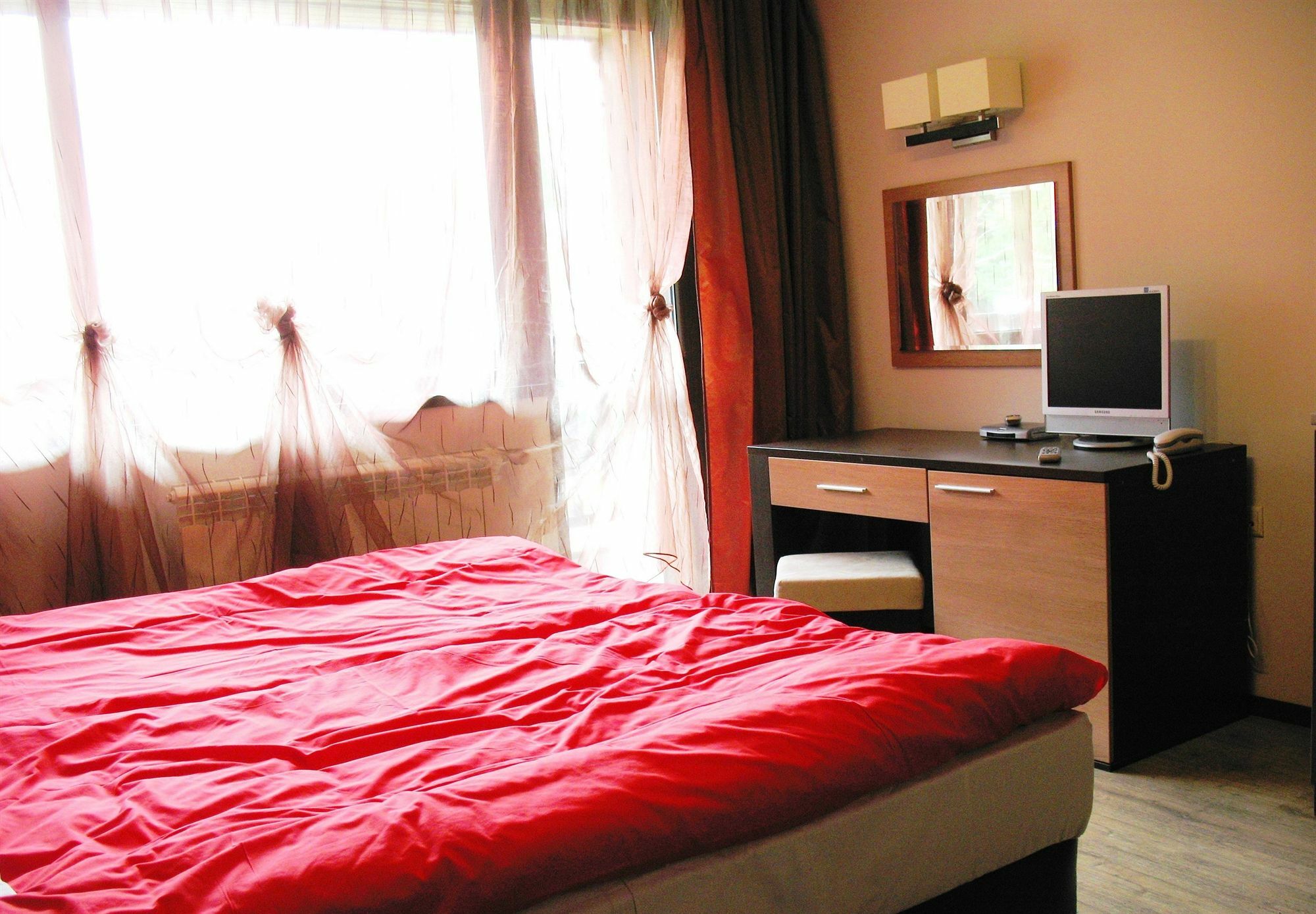 Alexander Hotel Banya  Ngoại thất bức ảnh