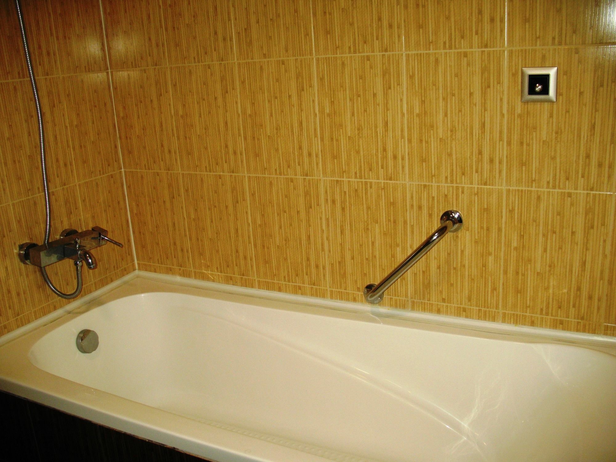 Alexander Hotel Banya  Ngoại thất bức ảnh